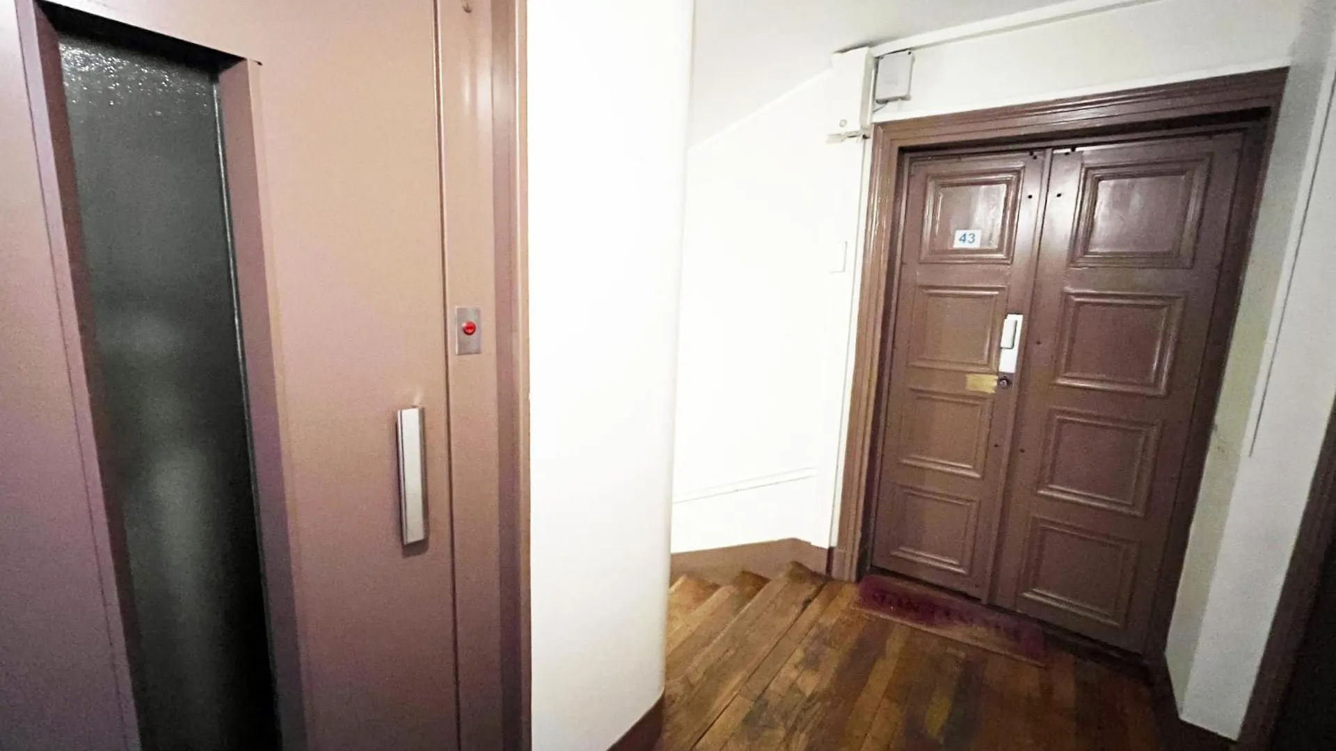 Urban Flat 43 - Charming Parisian Flat Near Grands Boulevards France