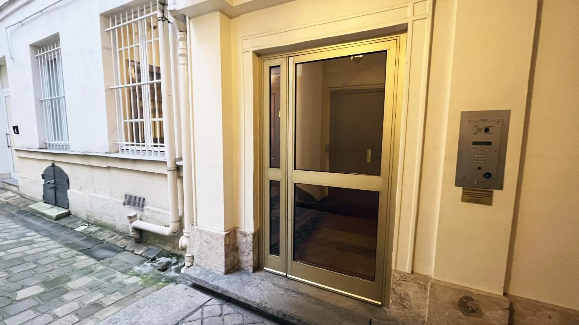 Urban Flat 43 - Charming Parisian Flat Near Grands Boulevards Apartment Paris