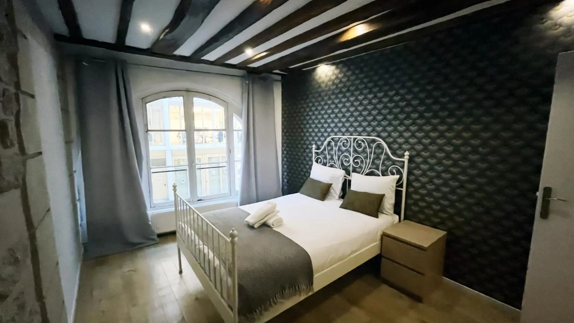 Urban Flat 43 - Charming Parisian Flat Near Grands Boulevards Apartment
