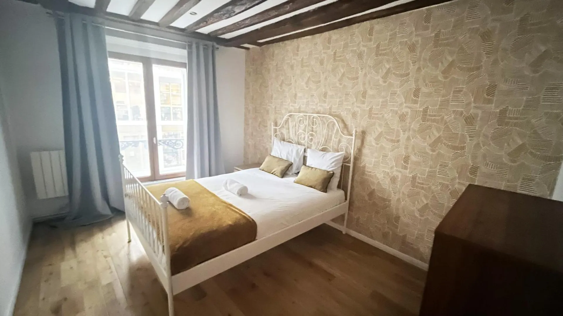 Apartment Urban Flat 43 - Charming Parisian Flat Near Grands Boulevards