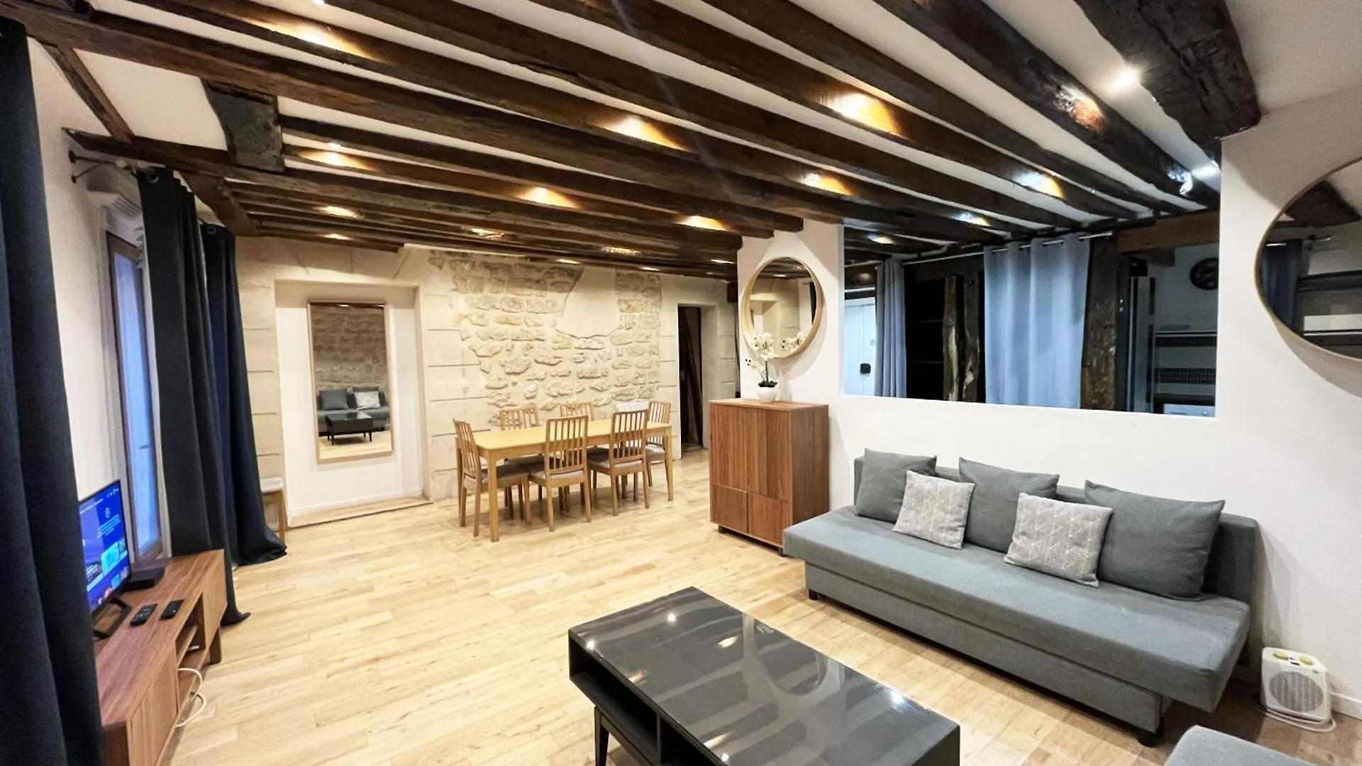 Urban Flat 43 - Charming Parisian Flat Near Grands Boulevards