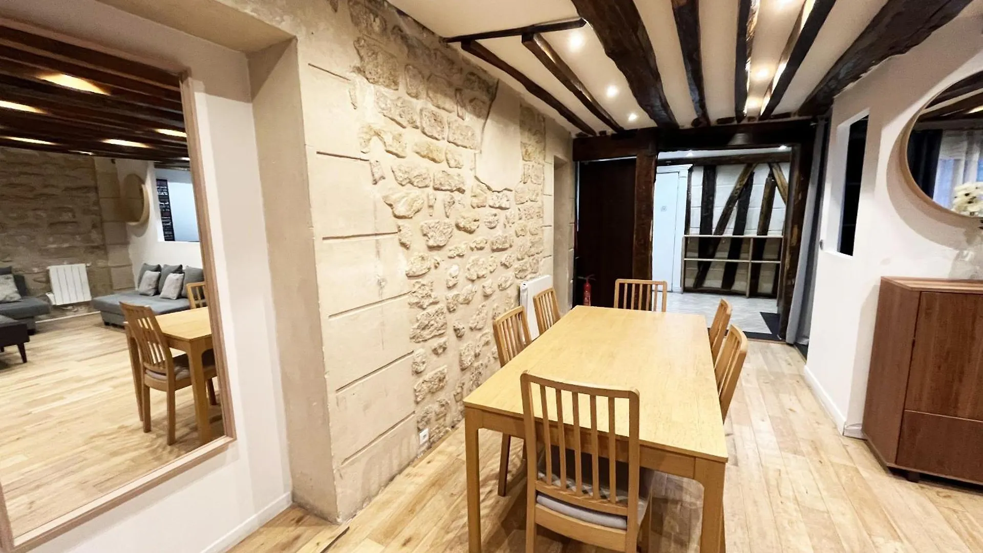 Apartment Urban Flat 43 - Charming Parisian Flat Near Grands Boulevards